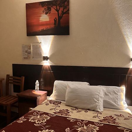 Hotel Santa Fe 奇格纳瓦潘 外观 照片