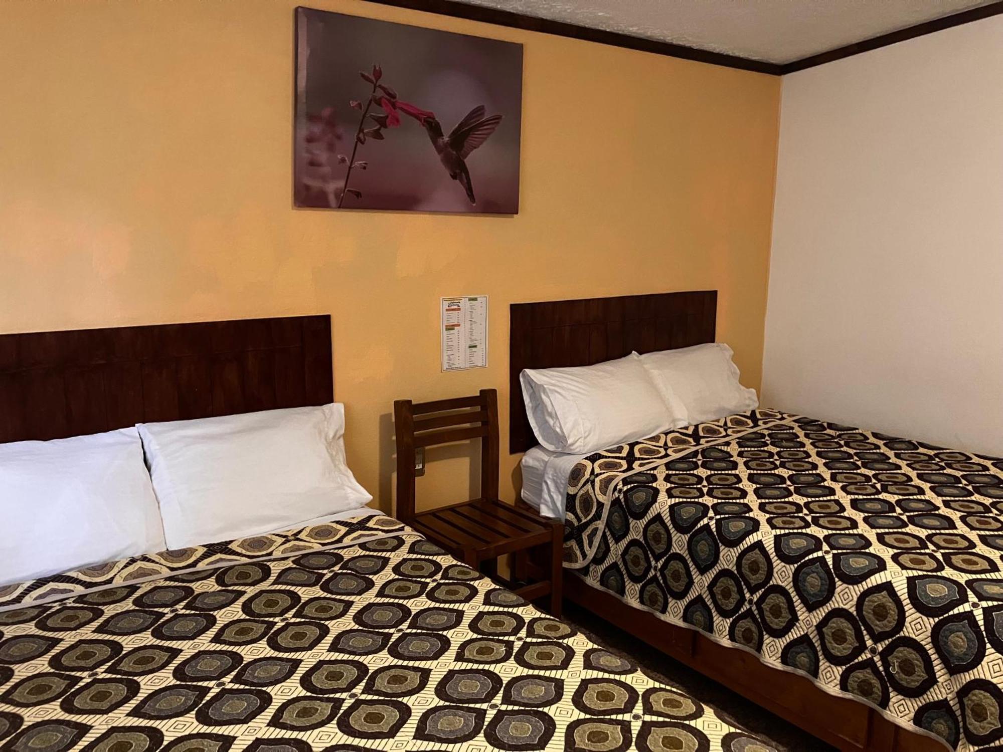 Hotel Santa Fe 奇格纳瓦潘 外观 照片