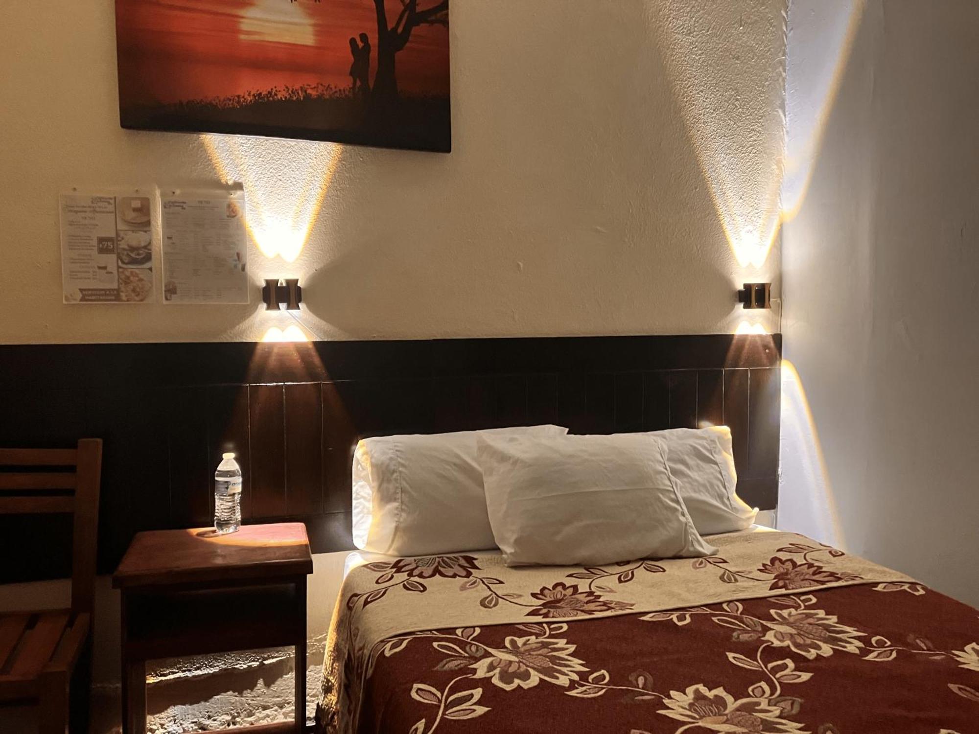 Hotel Santa Fe 奇格纳瓦潘 外观 照片